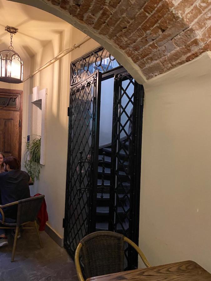 Апартаменти на вулиці Лесі Українка 19/6 у центрі Львова на Площі Ринок Экстерьер фото